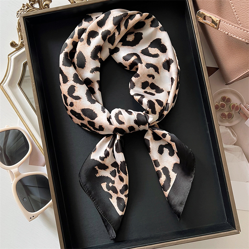 70cm quadrado de luxo leopardo - Face Scarf Mask avaliação e preço