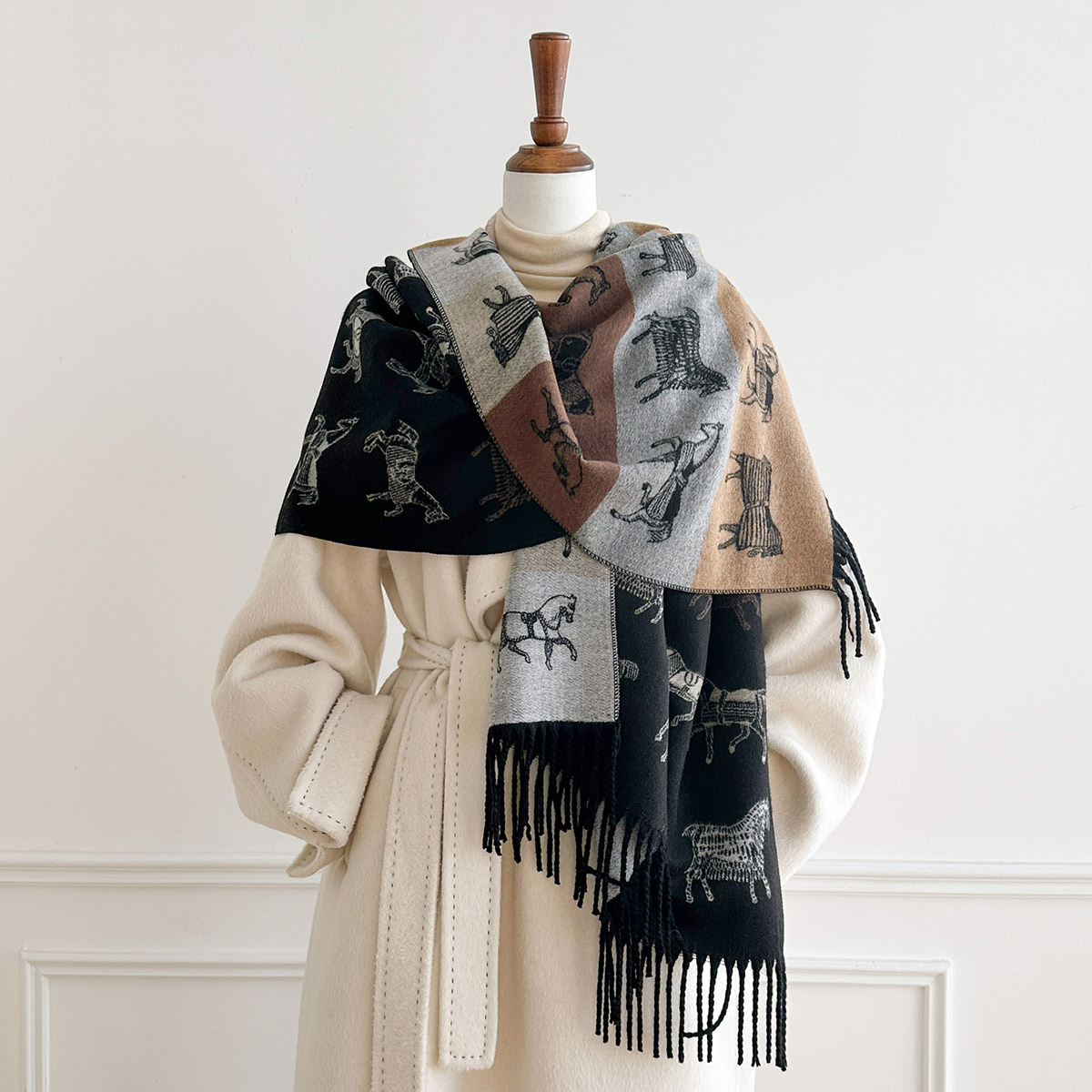Cachecol de Inverno Feminino L - Woven Scarf Blanket avaliação e preço