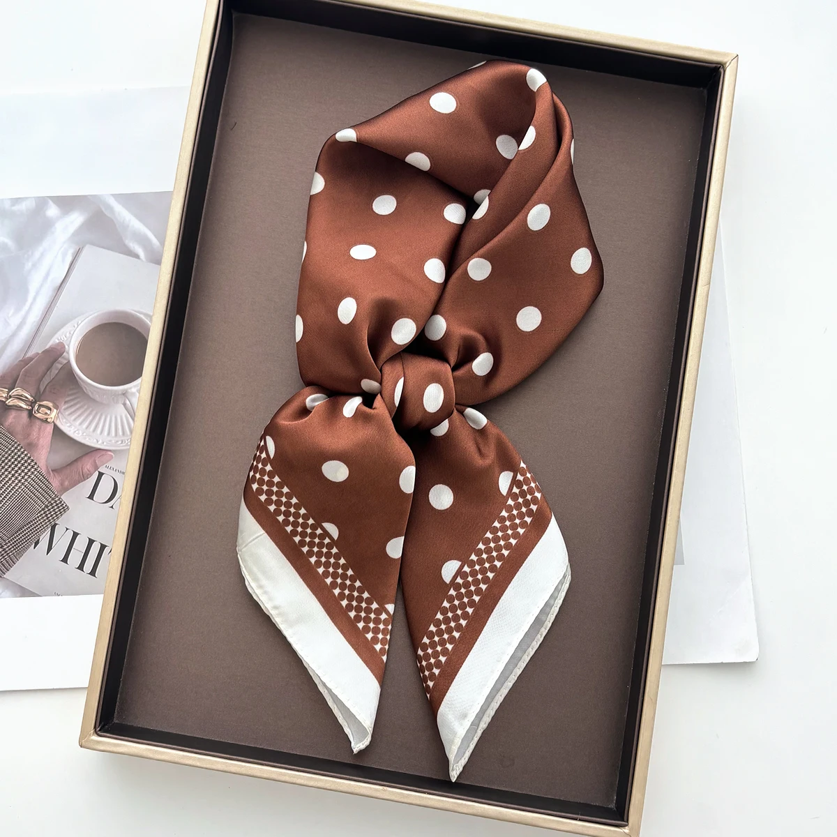 Lenço quadrado de cetim macio  - Scarf Silk Square avaliação e preço